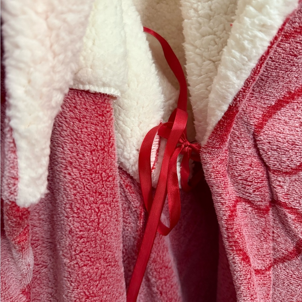 Pink & Red Plus Size Robe - Picture 3 of 5